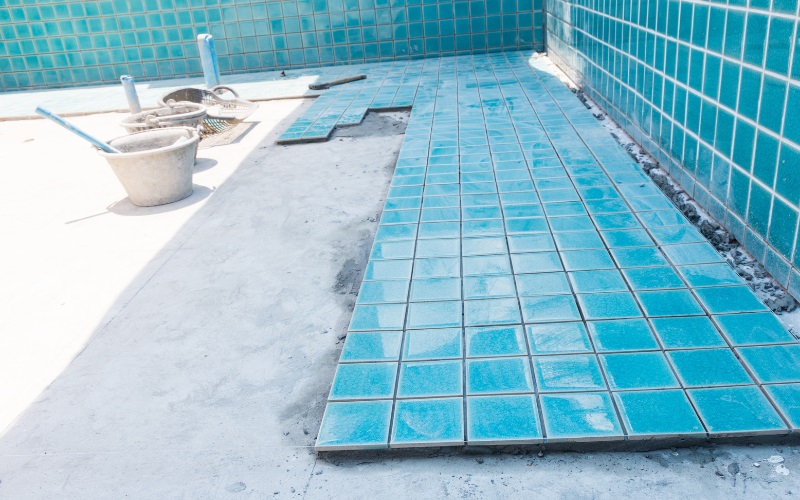 Vì sao keo dán gạch không chống thấm hoàn toàn?